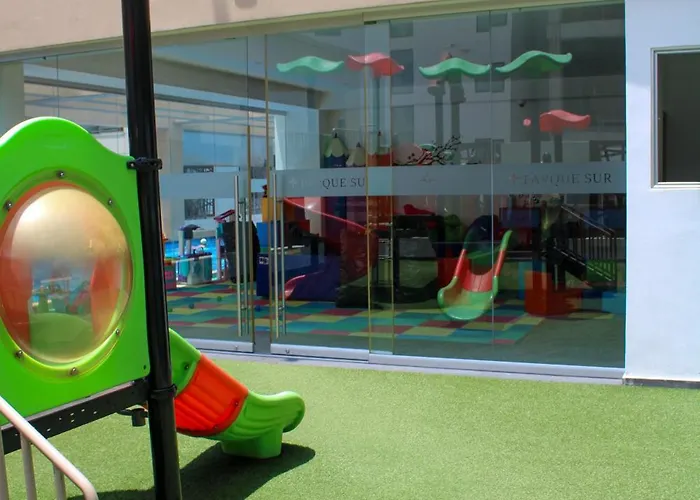 En Zona De Hospitales En Planta Baja Apartment