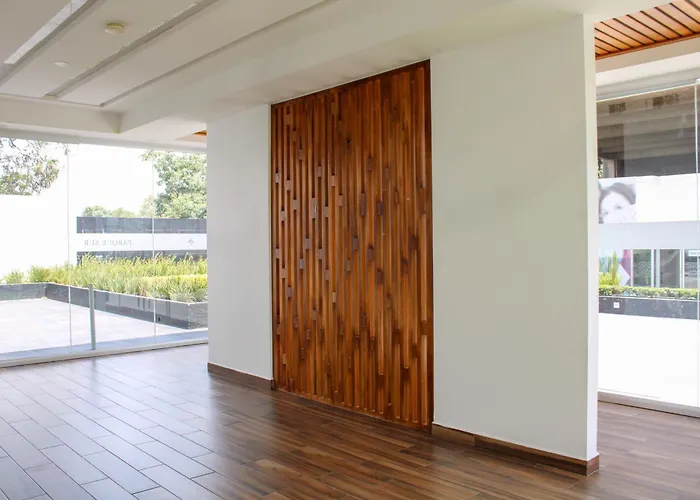 En Zona De Hospitales En Planta Baja Apartment