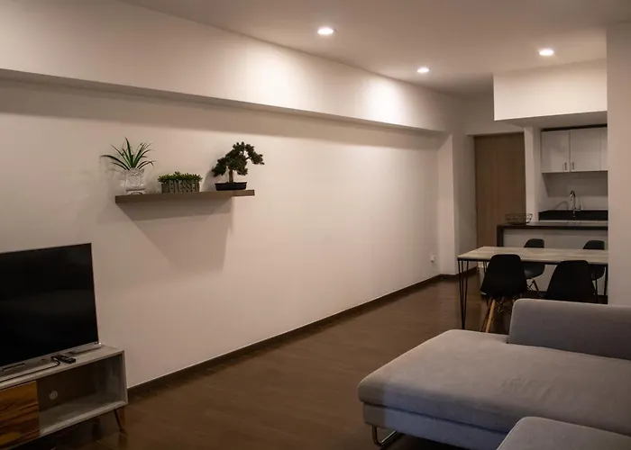 En Zona De Hospitales En Planta Baja Apartment *