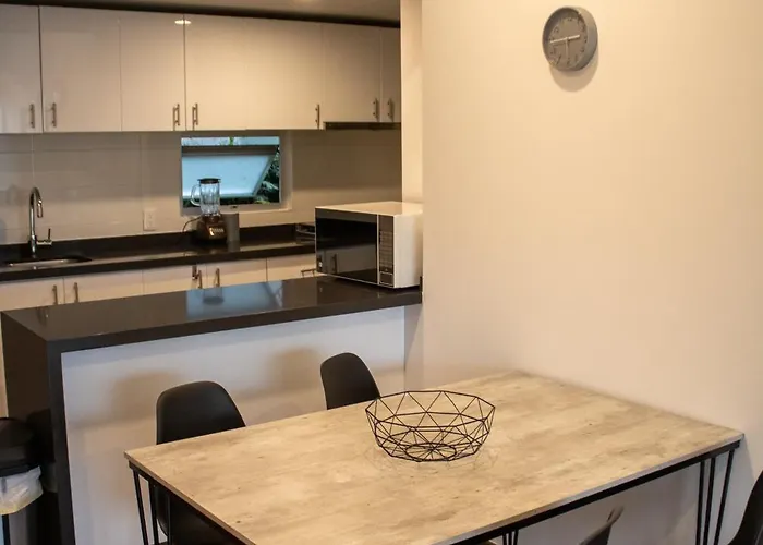 En Zona De Hospitales En Planta Baja