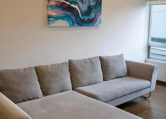 En Zona De Hospitales En Planta Baja Apartment